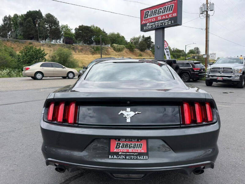 2016 Ford Mustang V6