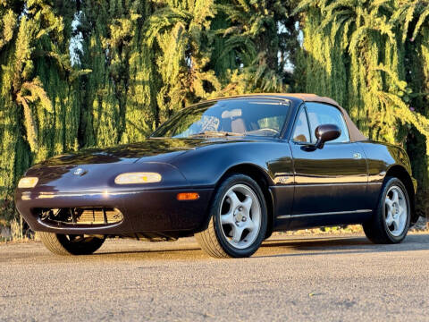1996 Mazda MX-5 Miata for sale at New City Auto - Retail Inventory in South El Monte CA