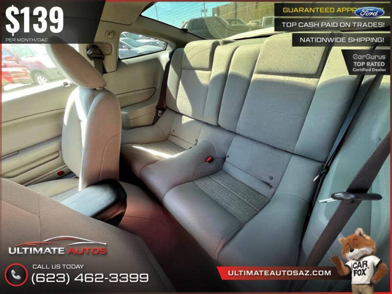 2005 Ford Mustang V6 Deluxe