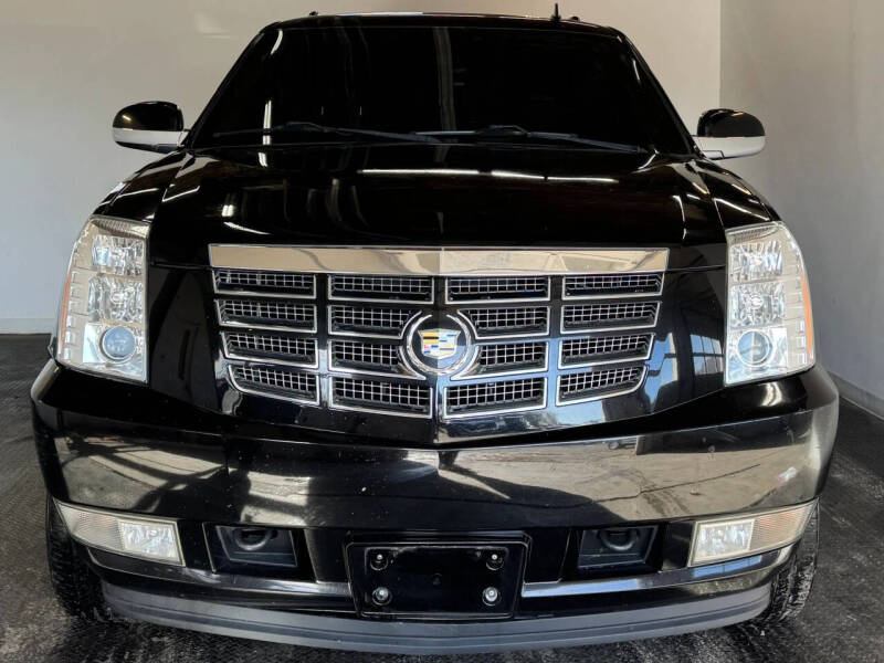2011 Cadillac Escalade Luxury