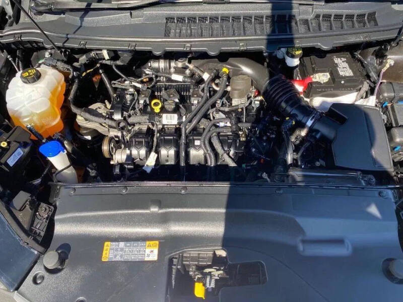 2021 Ford Edge SE