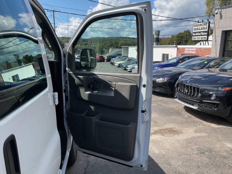 2021 Chevrolet Express 2500