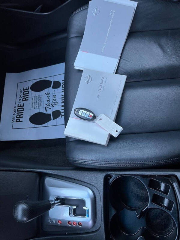 2011 Nissan Altima 3.5 SR