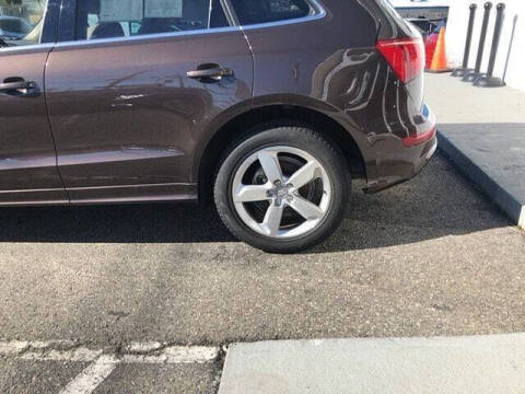 2011 Audi Q5 3.2 quattro Premium Plus