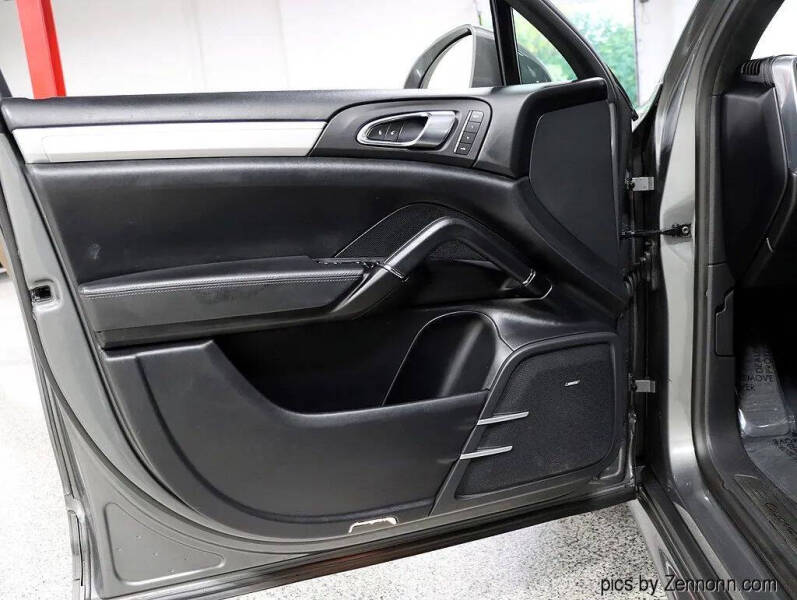 2018 Porsche Cayenne GTS