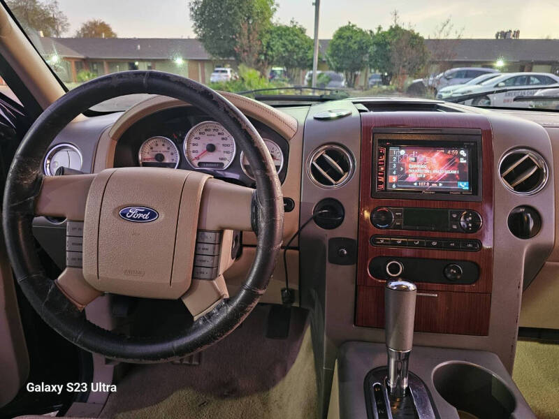 2005 Ford F-150 Lariat