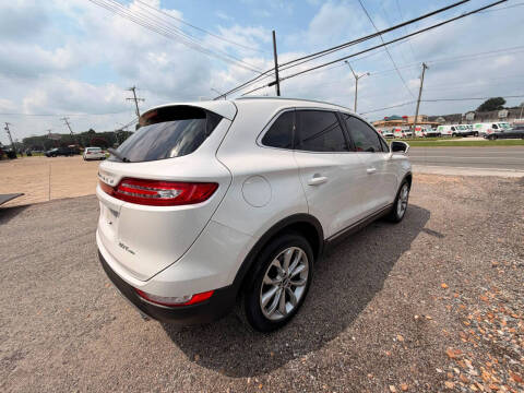 2017 Lincoln MKC Select