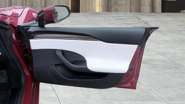 2023 Tesla Model S Standard Range