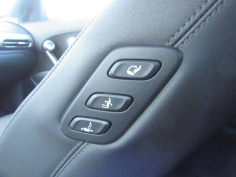 2024 Genesis GV60 Standard