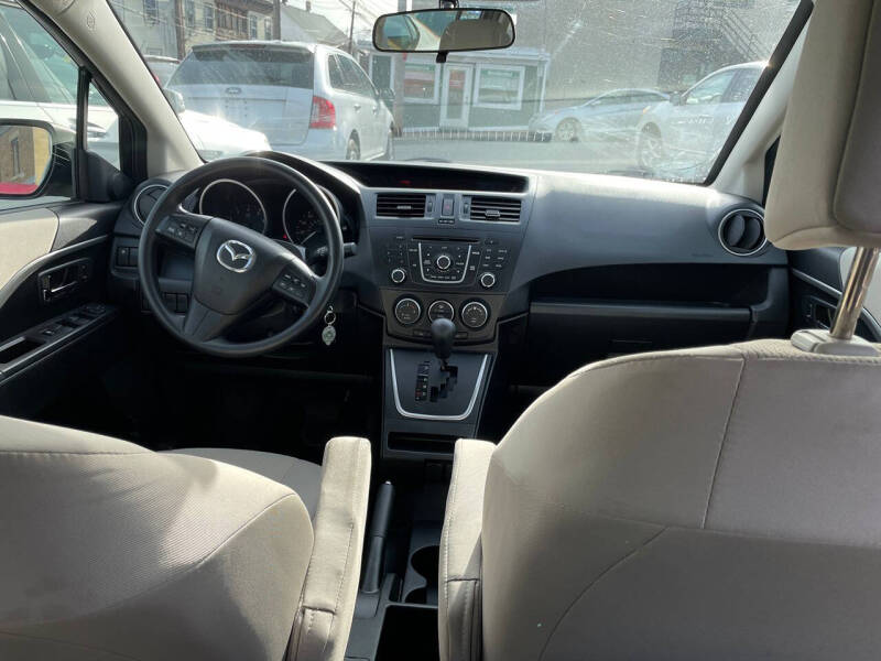 2015 Mazda MAZDA5 Sport