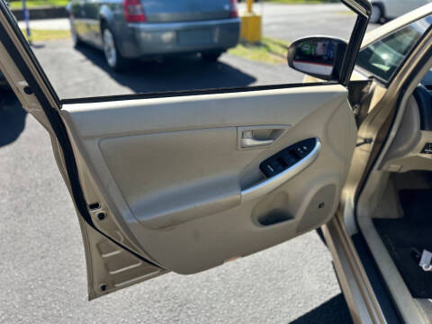 2011 Toyota Prius Two