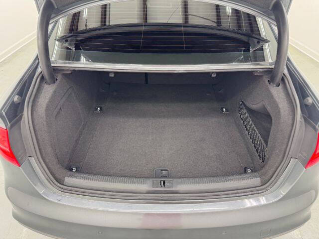 2016 Audi A4 2.0T quattro Premium Plus