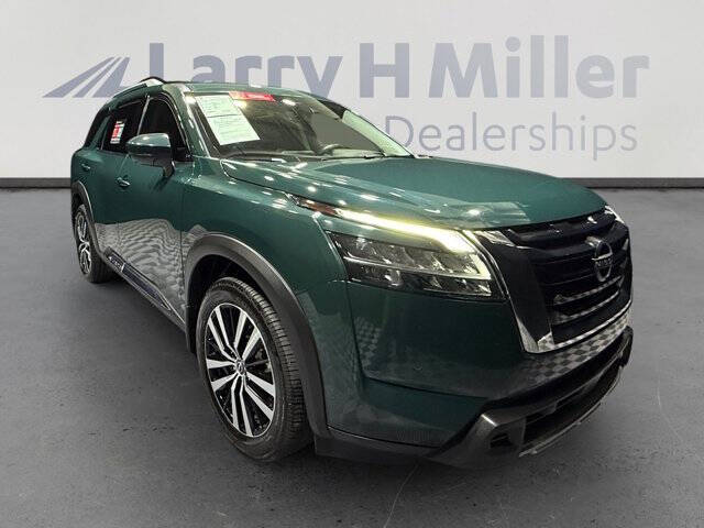 2023 Nissan Pathfinder Platinum