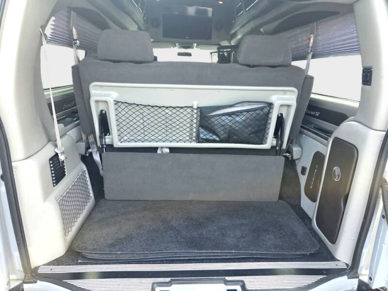 2018 GMC Savana 2500