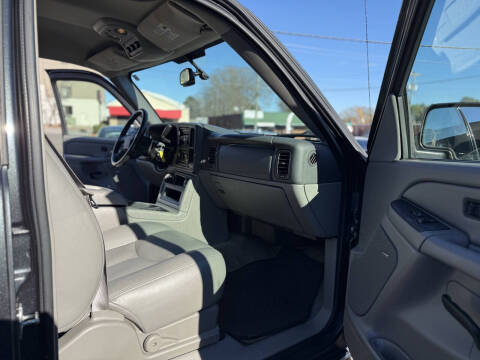 2004 GMC Yukon XL 1500 SLT