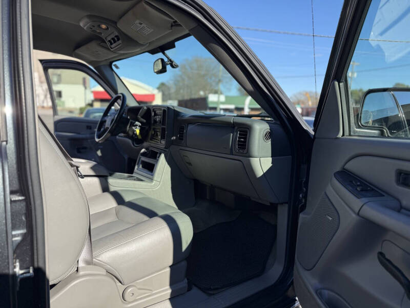 2004 GMC Yukon XL 1500 SLT