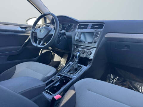 2016 Volkswagen e-Golf SE