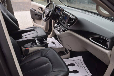 2018 Chrysler Pacifica Touring L