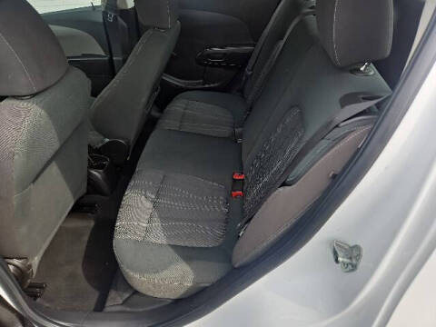 2015 Chevrolet Sonic LS Auto