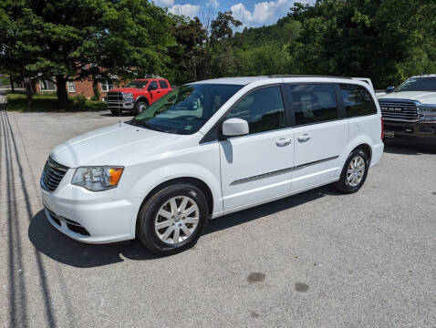 2015 Chrysler Town and Country for sale at KUNTZ MOTOR COMPANY INC in Mahaffey PA