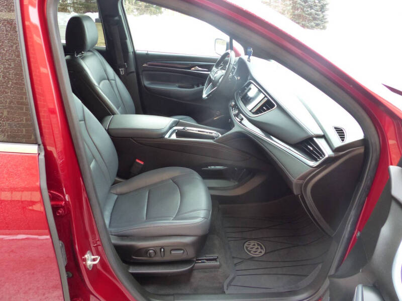 2022 Buick Enclave Essence