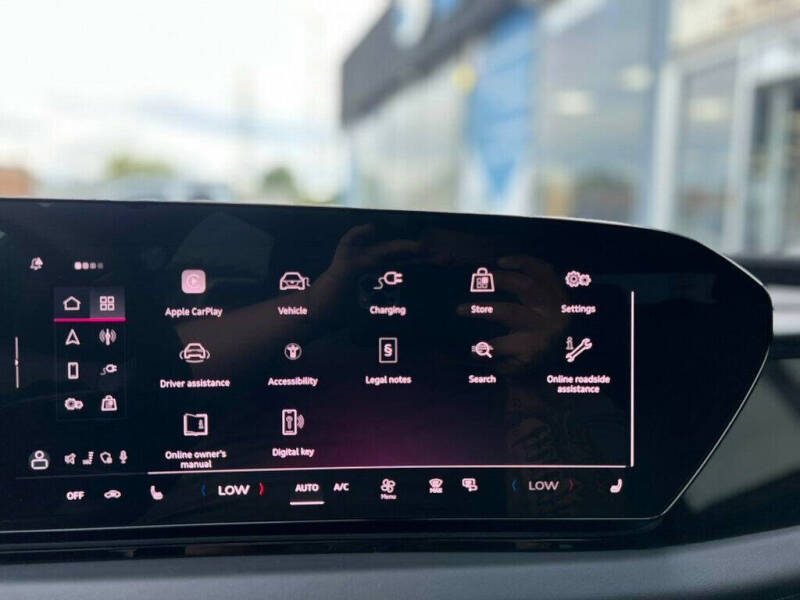 2025 Audi A6 Sportback e-tron Premium Plus