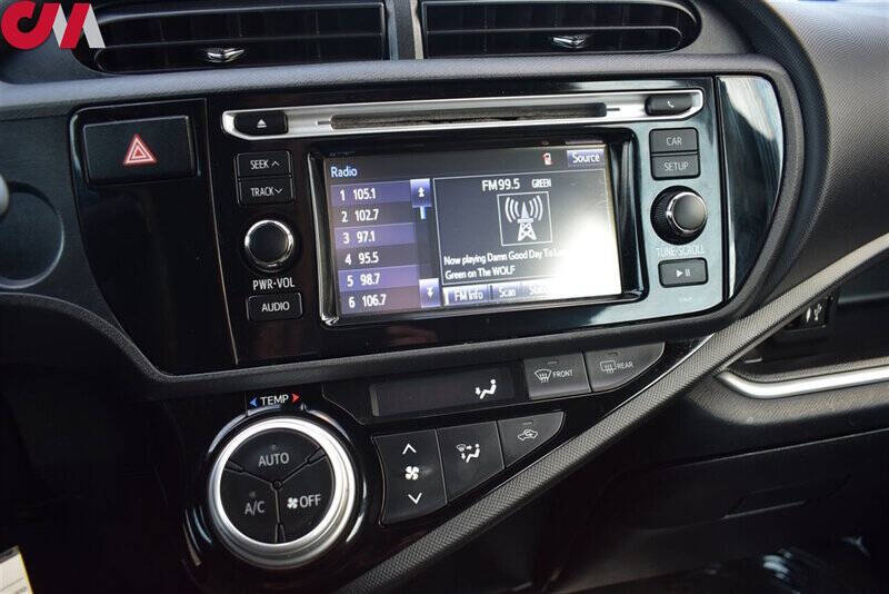 2017 Toyota Prius c One