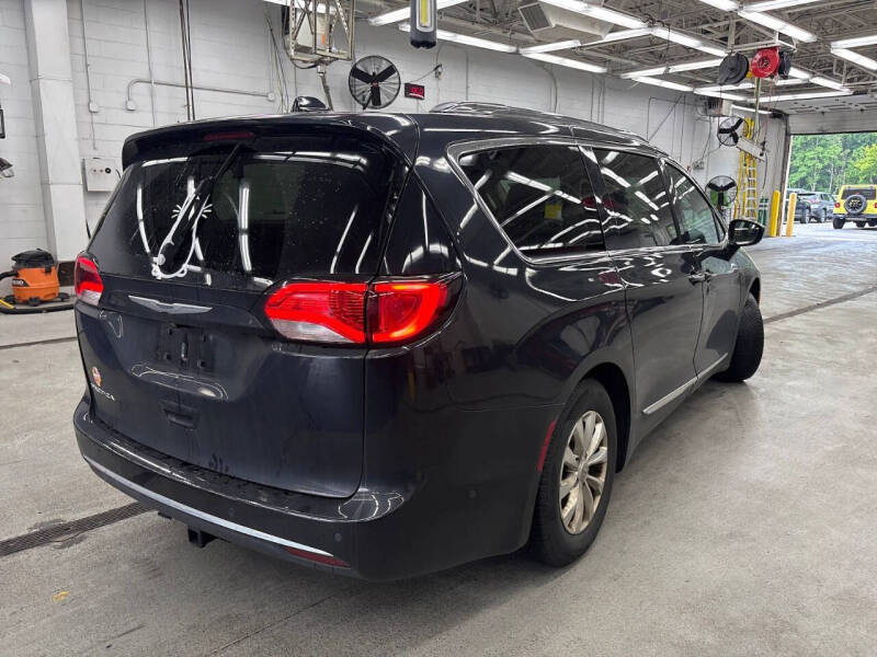 2018 Chrysler Pacifica Touring L Plus