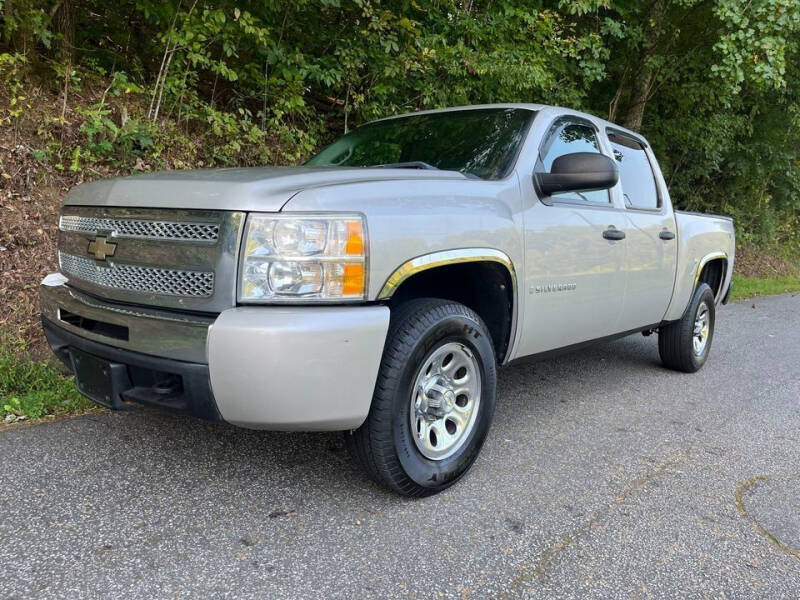 2009 Chevrolet Silverado 1500 for sale at Lenoir Auto in Hickory NC