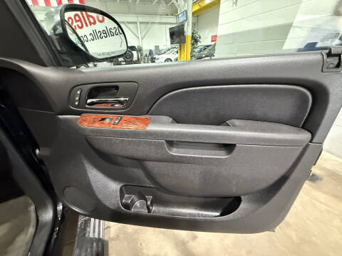 2011 Chevrolet Avalanche LTZ