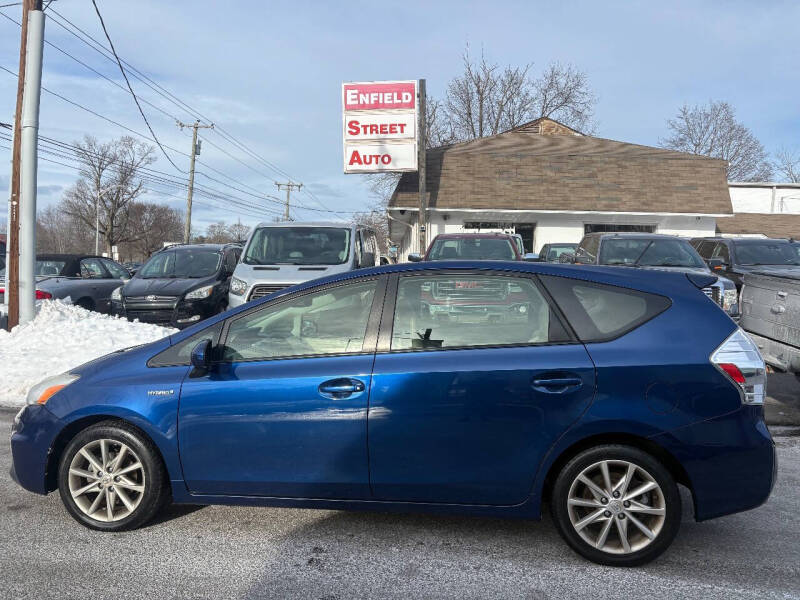 2012 Toyota Prius v Three