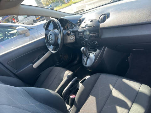 2013 Mazda MAZDA2 Sport
