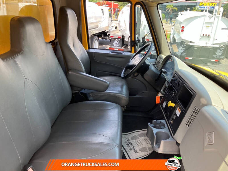 2019 International DuraStar 4300
