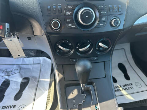 2012 Mazda MAZDA3 i Touring