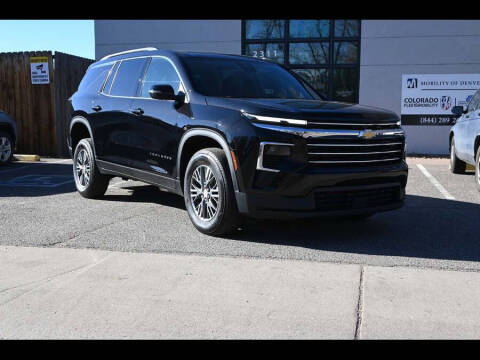 2025 Chevrolet Traverse LT