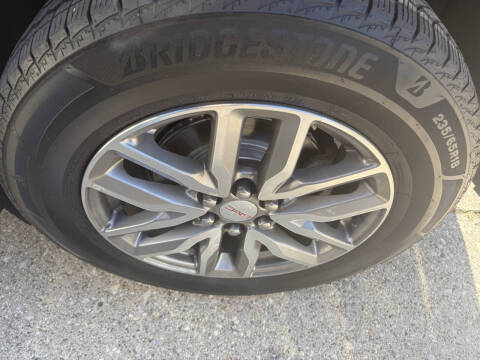 2017 GMC Acadia SLE-2