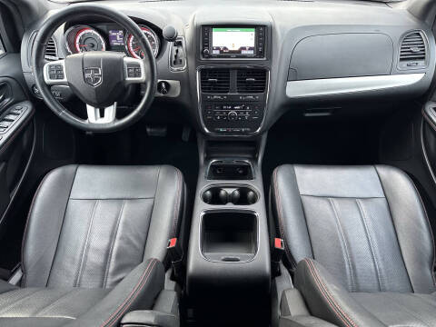 2017 Dodge Grand Caravan GT