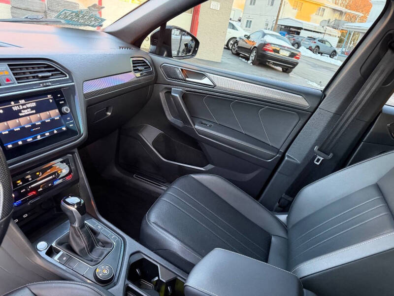 2022 Volkswagen Tiguan SE R-Line Black 4Motion