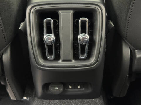 2024 Volvo XC40 Recharge Twin Plus