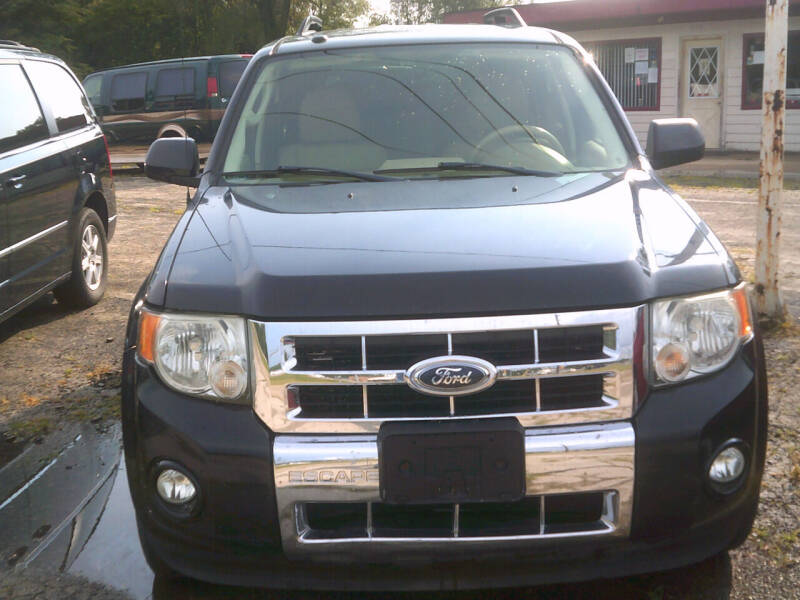 2009 Ford Escape for sale at Clancys Auto Sales in South Beloit IL