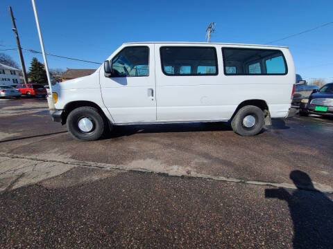 2003 Ford E-Series Cargo for sale at Geareys Auto Sales of Sioux Falls, LLC in Sioux Falls SD