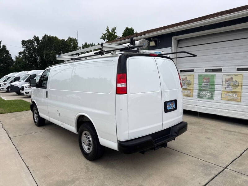 2025 Chevrolet Express 2500