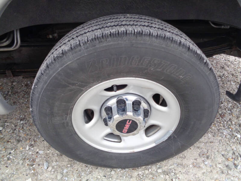 2017 GMC Savana LT 3500