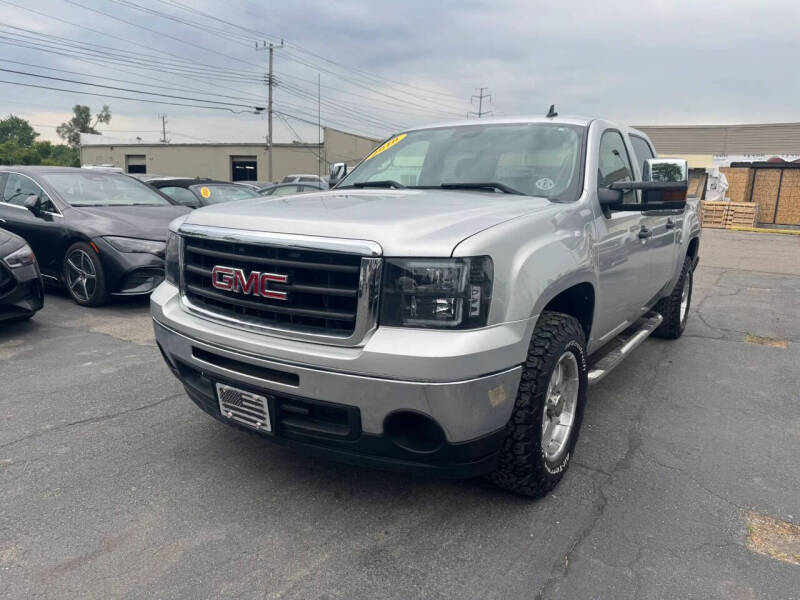 2010 GMC Sierra 2WD Crew Cab SLE SWB's photo