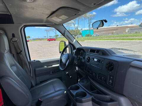 2014 Ford E-Series E-150