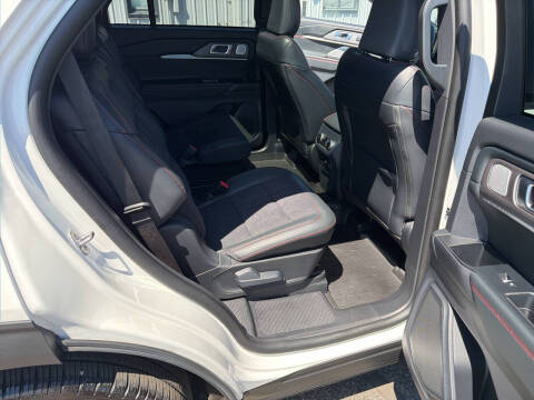 2025 Ford Explorer ST