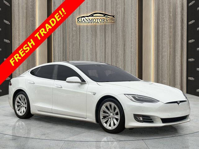 2016 Tesla Model S's photo