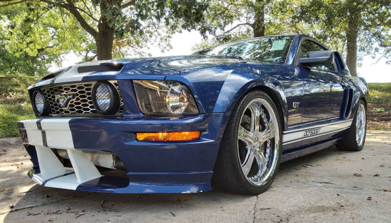 2006 Ford Mustang for sale at Crispin Auto Sales in Urbana IL