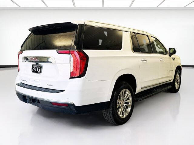 2022 GMC Yukon XL SLT