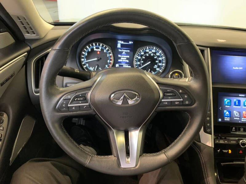 2022 Infiniti Q50 Luxe